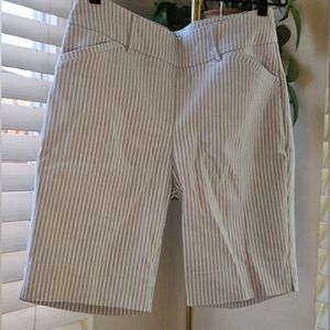 Hilary Radley Light Gray Striped Shorts